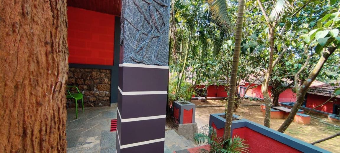 Clay Resort By Bestinn Leisure - Wayanad Padinjarathara Esterno foto