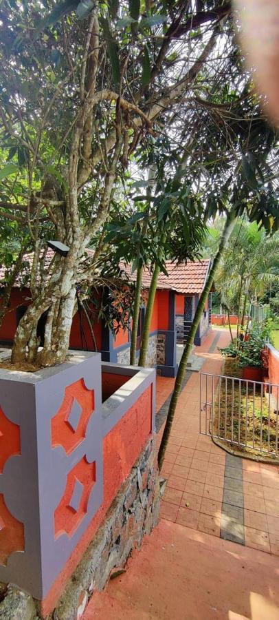 Clay Resort By Bestinn Leisure - Wayanad Padinjarathara Esterno foto